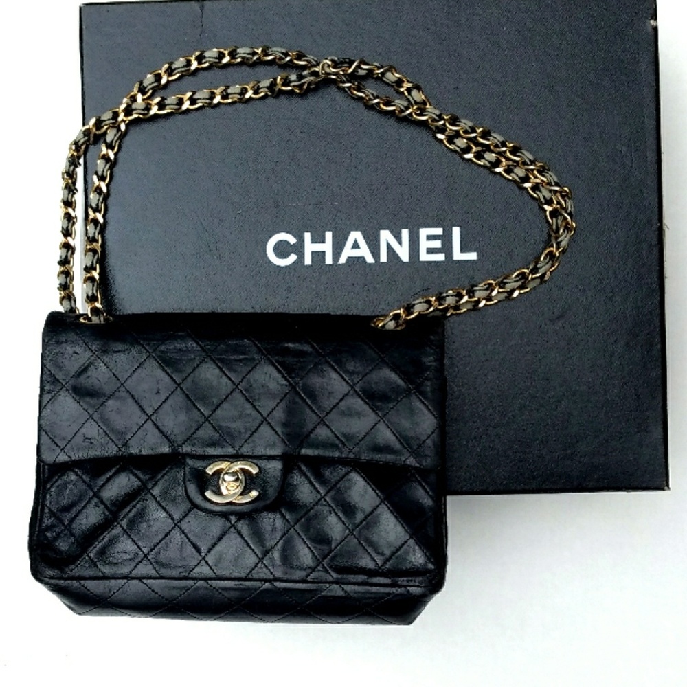 Vintage Designer Chanel Quilted Hidden Pocket Bag - Picture 8 of 8